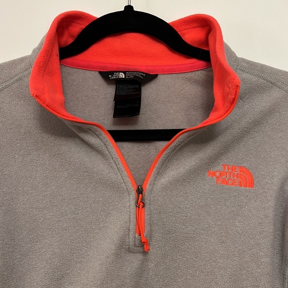 North face quarter zip - Picture 2 of 3